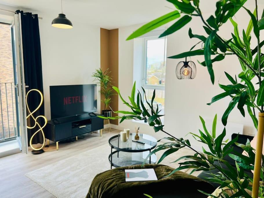 Hessian Lounge -Wyndale- Central 2Br W/Parking Birmingham Dış mekan fotoğraf